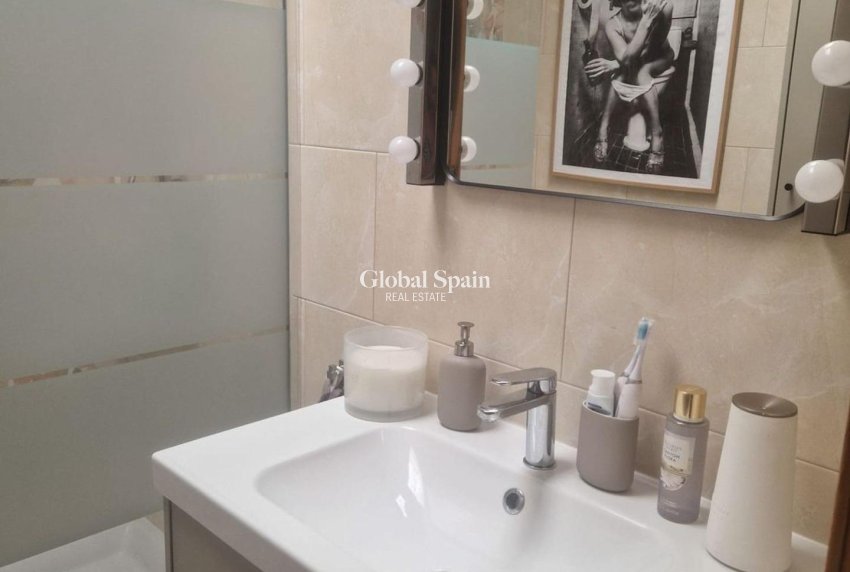 Venta - CASA -
TORREVIEJA - LOS BALCONES - LOS ALTOS