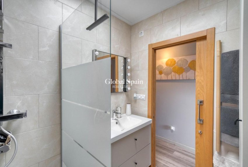 Venta - CASA -
TORREVIEJA - LOS BALCONES - LOS ALTOS