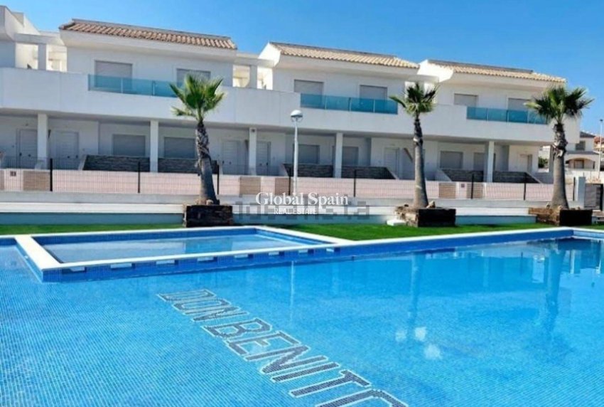 Venta - CASA -
TORREVIEJA - LOS BALCONES - LOS ALTOS