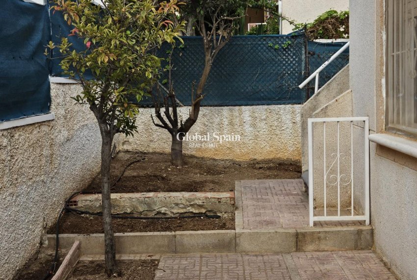 Venta - CASA -
TORREVIEJA - LOS BALCONES - LOS ALTOS