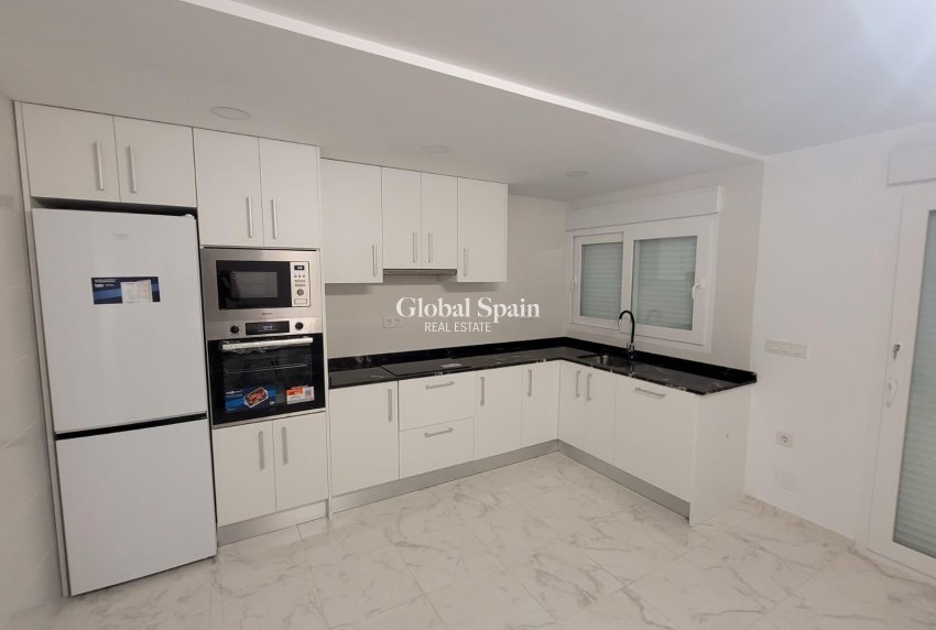 Venta - CASA -
TORREVIEJA - LOS BALCONES - LOS ALTOS