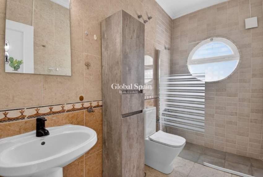 Venta - CASA -
TORREVIEJA - LOS BALCONES - LOS ALTOS