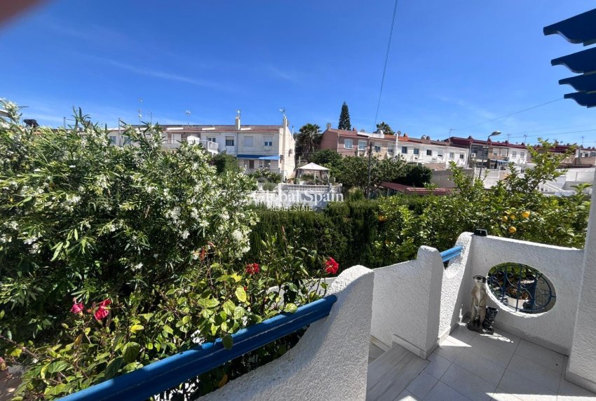 Venta - CASA -
TORREVIEJA - LOS BALCONES - LOS ALTOS
