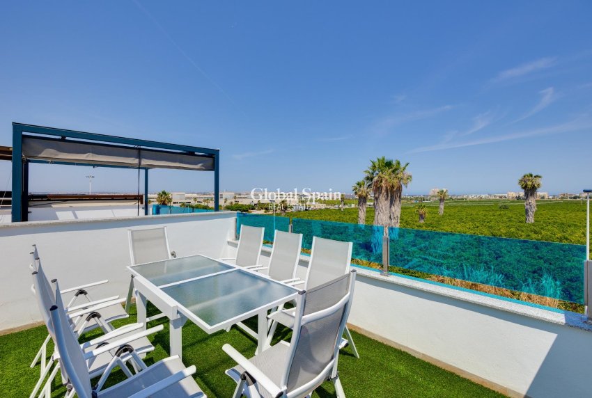 Venta - CASA -
TORREVIEJA - LOS BALCONES - LOS ALTOS