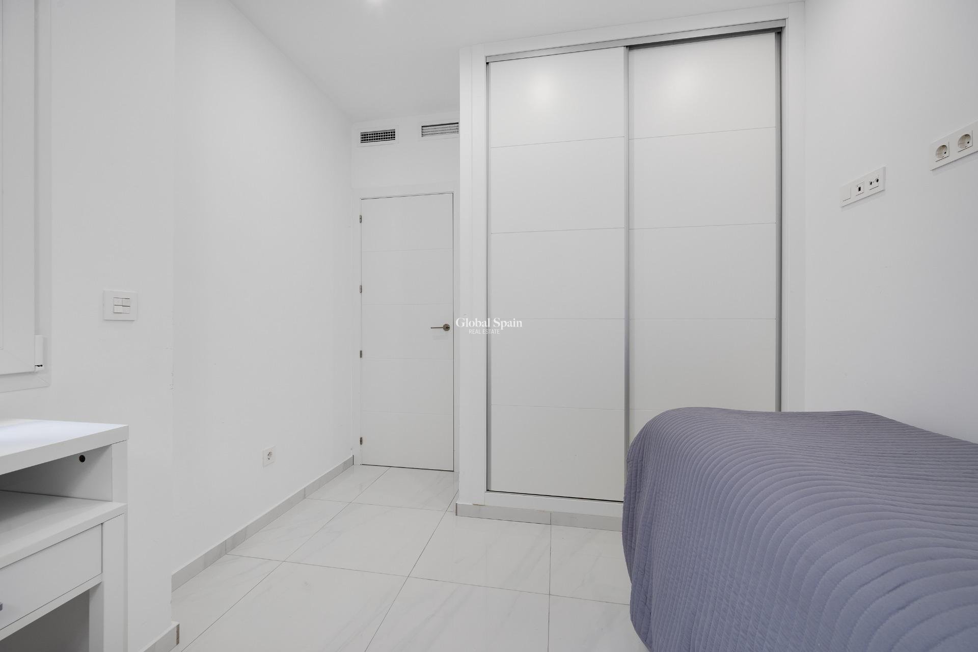 Venta - CASA -
TORREVIEJA - LOS BALCONES - LOS ALTOS