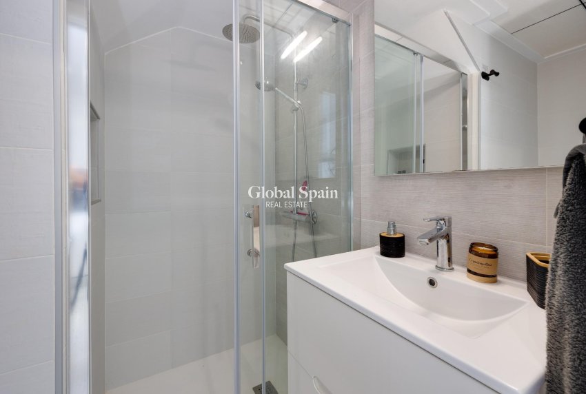 Venta - CASA -
TORREVIEJA - LOS BALCONES - LOS ALTOS