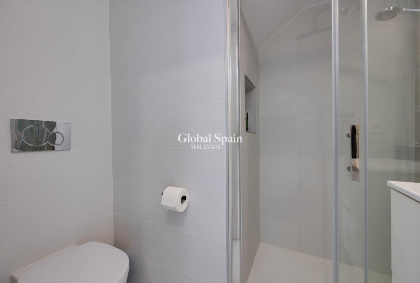 Venta - CASA -
TORREVIEJA - LOS BALCONES - LOS ALTOS