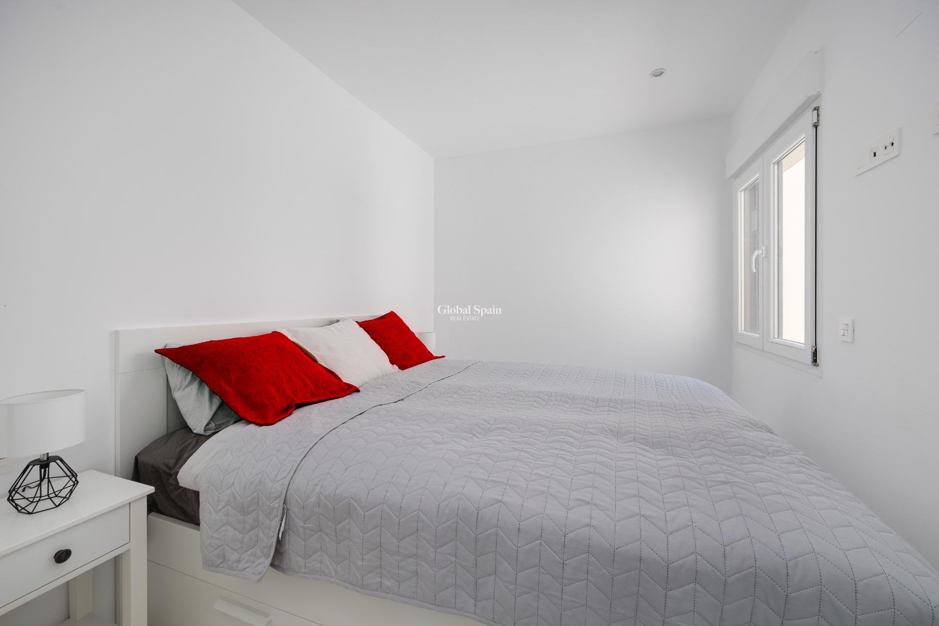 Venta - CASA -
TORREVIEJA - LOS BALCONES - LOS ALTOS