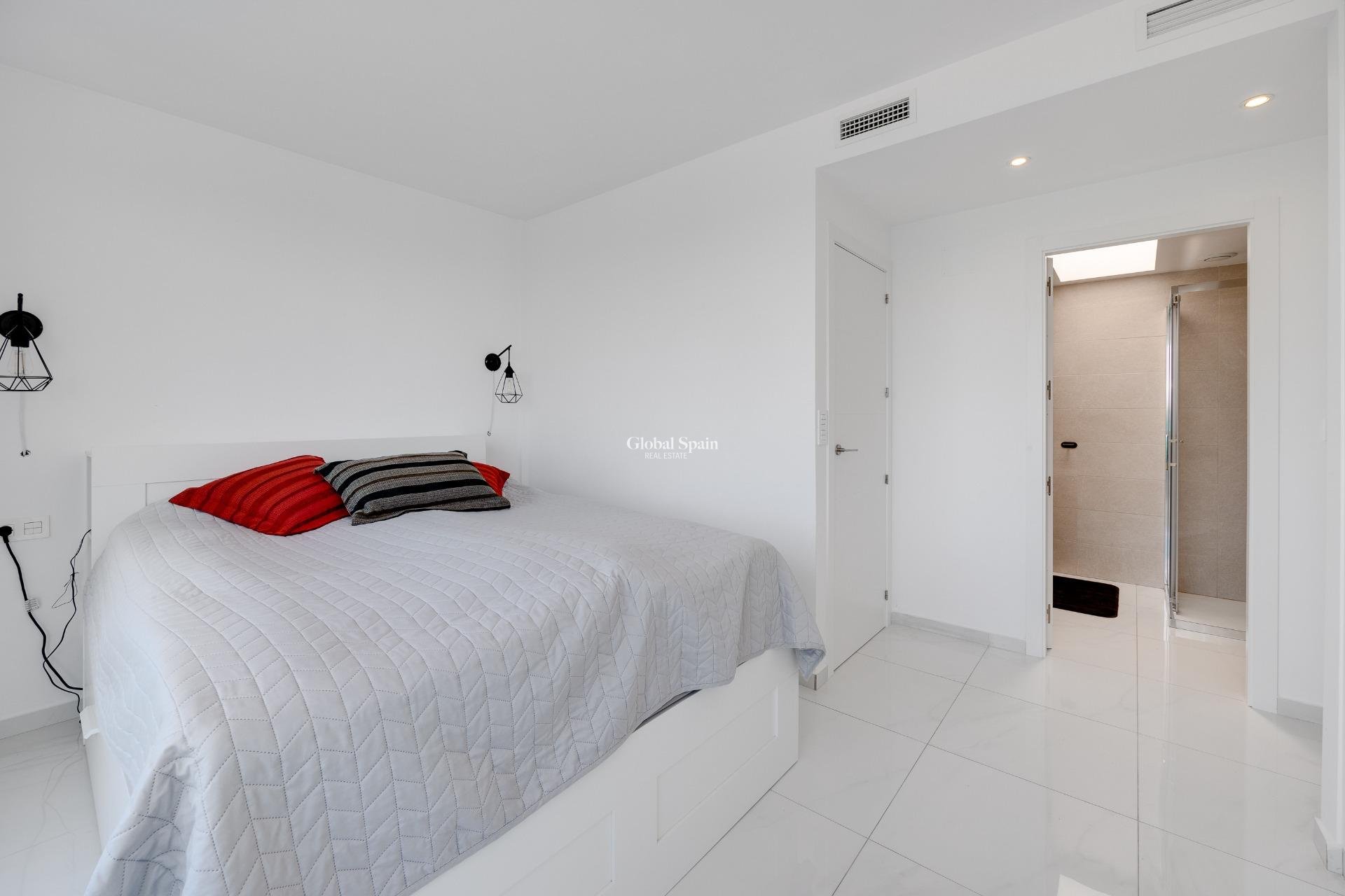 Venta - CASA -
TORREVIEJA - LOS BALCONES - LOS ALTOS