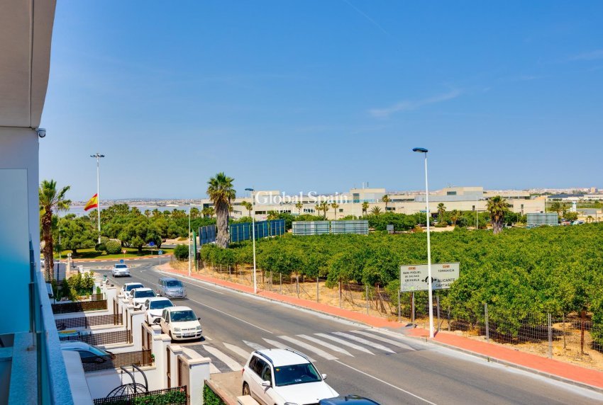 Venta - CASA -
TORREVIEJA - LOS BALCONES - LOS ALTOS
