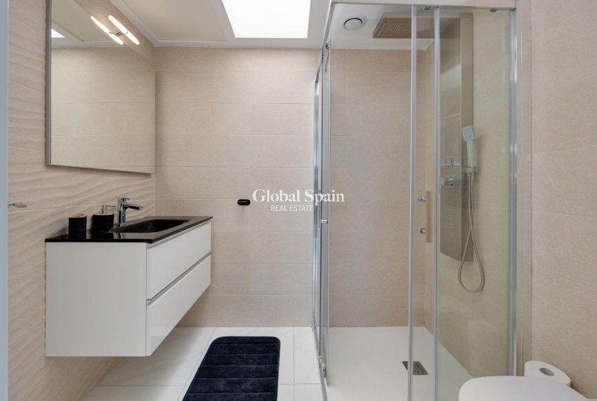 Venta - CASA -
TORREVIEJA - LOS BALCONES - LOS ALTOS
