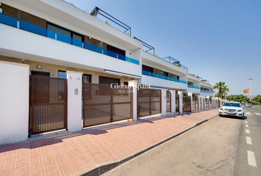 Venta - CASA -
TORREVIEJA - LOS BALCONES - LOS ALTOS