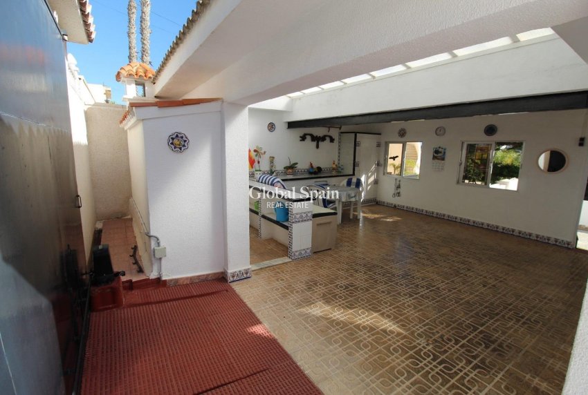 Venta - CASA -
TORREVIEJA - LOS BALCONES - LOS ALTOS