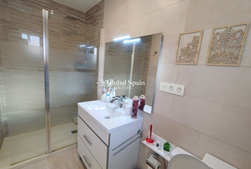 Venta - CASA -
TORREVIEJA - LOS BALCONES - LOS ALTOS