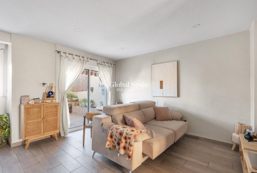 Venta - CASA -
TORREVIEJA - LOS BALCONES - LOS ALTOS