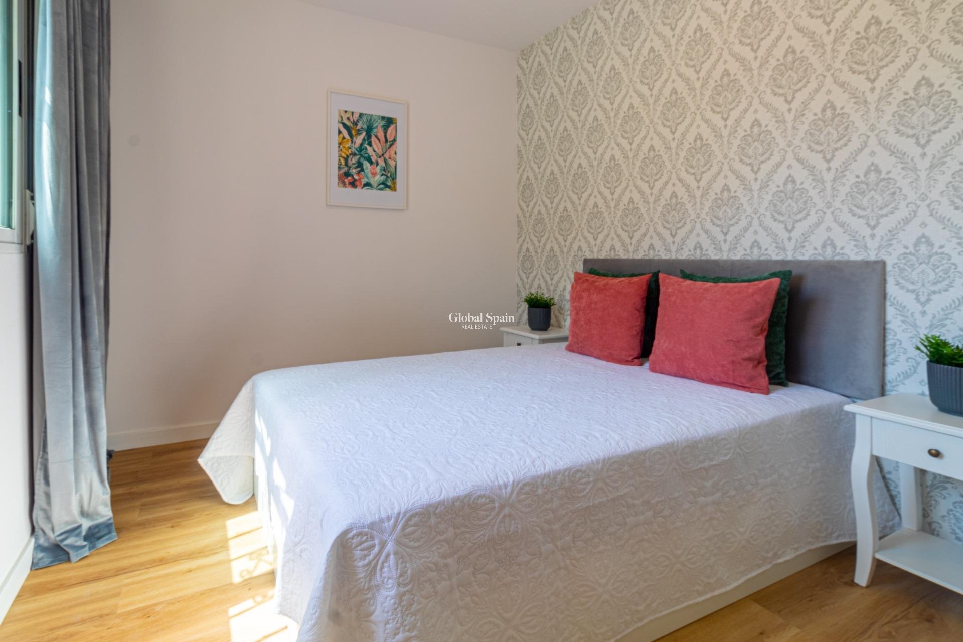 Venta - Casa -
TORREVIEJA - LOS BALCONES - LOS ALTOS