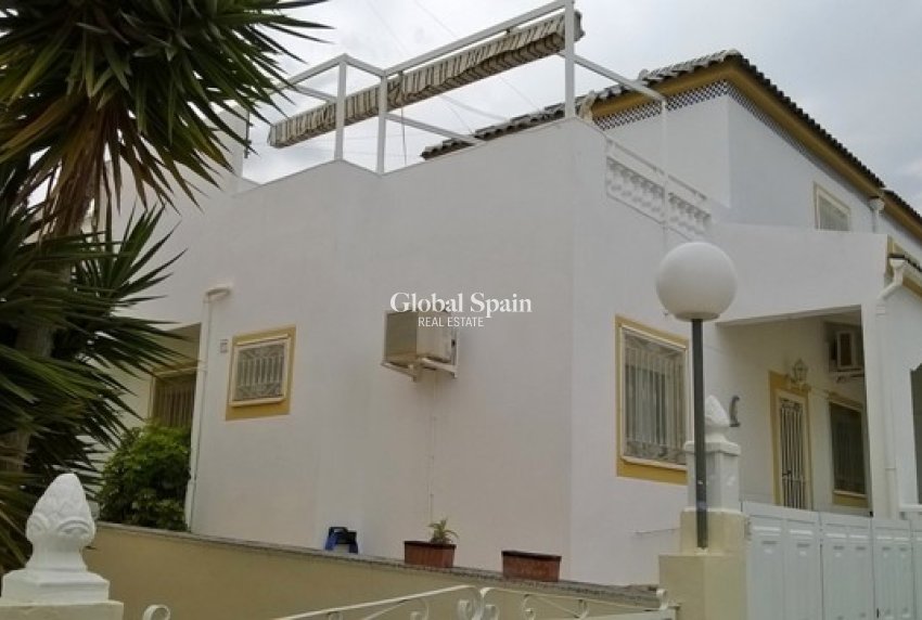 Venta - CASA -
TORREVIEJA - LOS BALCONES - LOS ALTOS