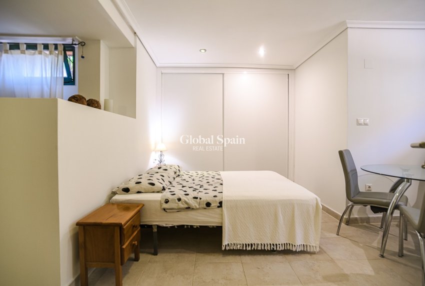 Venta - Casa -
TORREVIEJA - LOS BALCONES - LOS ALTOS