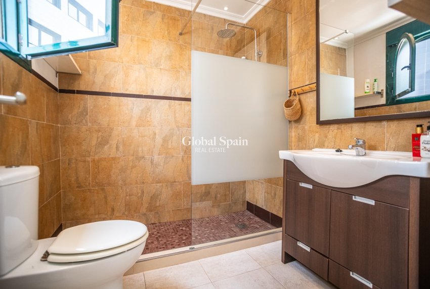 Venta - Casa -
TORREVIEJA - LOS BALCONES - LOS ALTOS