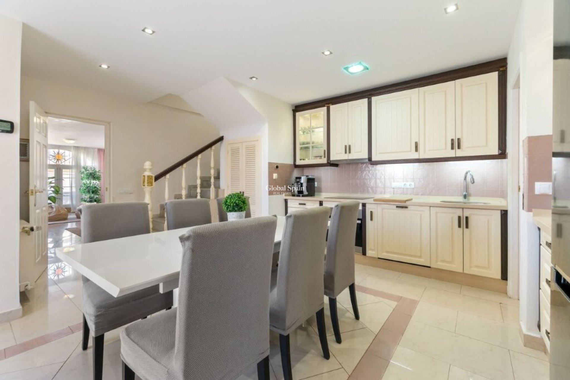 Venta - CASA -
TORREVIEJA - Los Frutales/ La Rosaleda