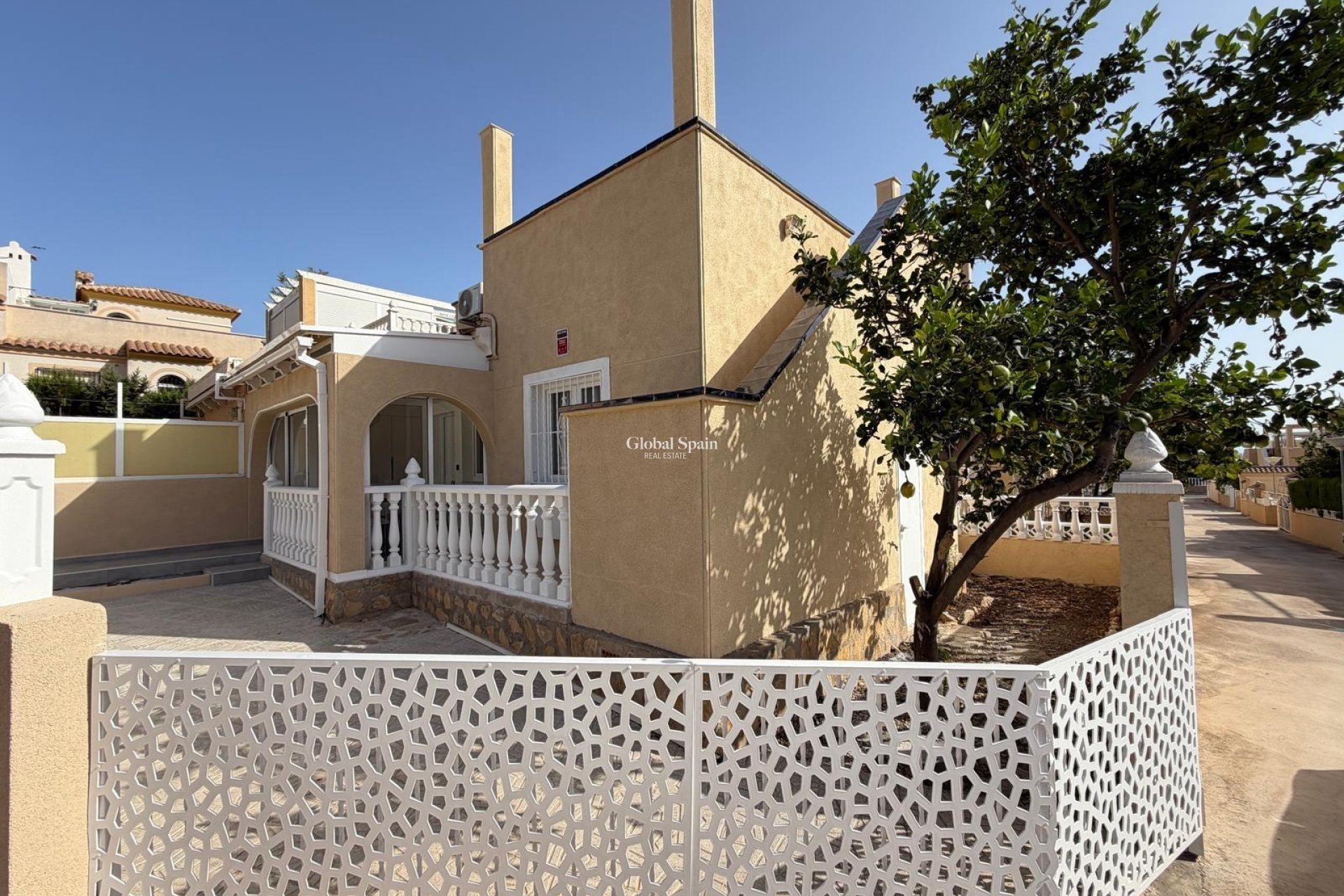 Venta - CASA -
TORREVIEJA - Miramar - Torre Del Moro