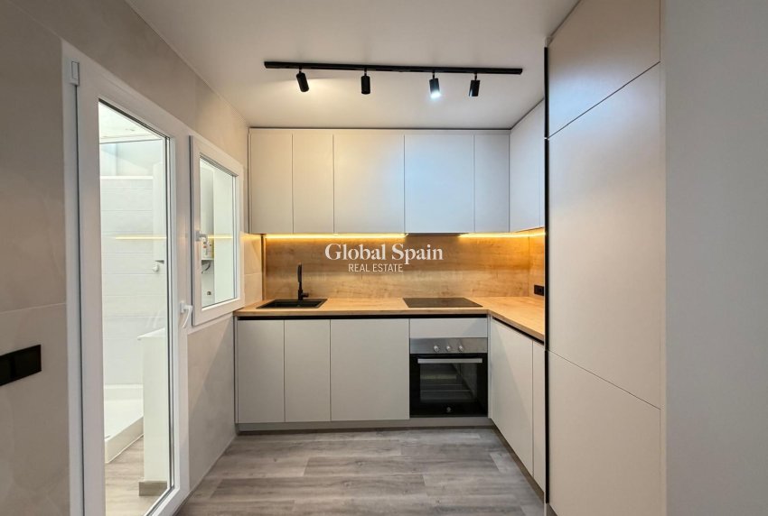 Venta - CASA -
TORREVIEJA - Miramar - Torre Del Moro