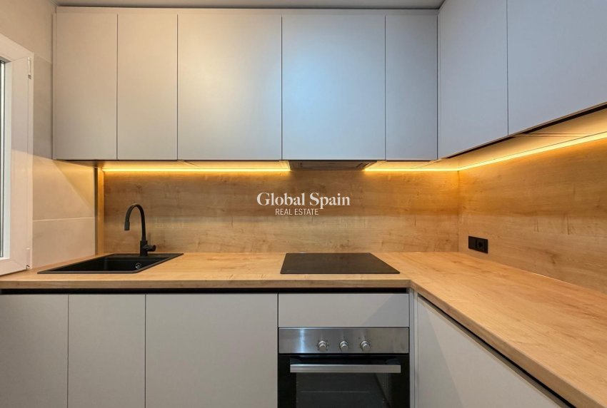Venta - CASA -
TORREVIEJA - Miramar - Torre Del Moro