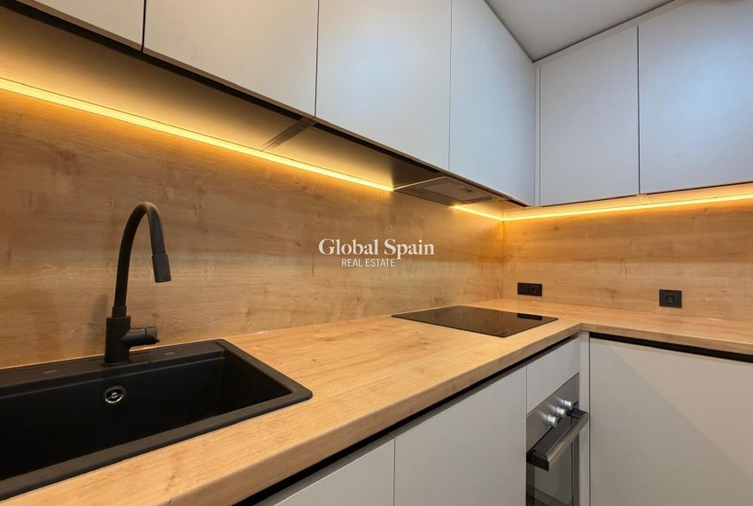 Venta - CASA -
TORREVIEJA - Miramar - Torre Del Moro