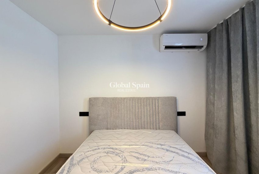 Venta - CASA -
TORREVIEJA - Miramar - Torre Del Moro