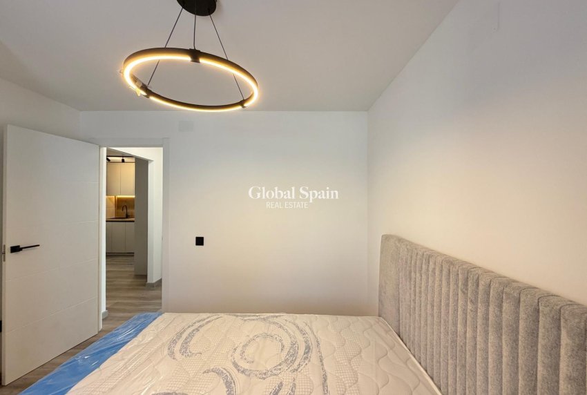 Venta - CASA -
TORREVIEJA - Miramar - Torre Del Moro