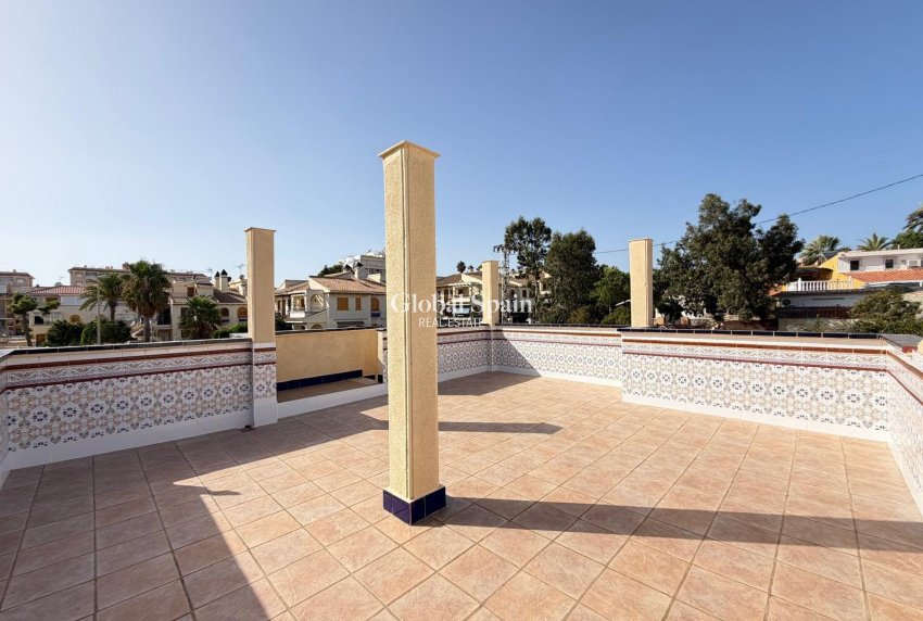Venta - CASA -
TORREVIEJA - Miramar - Torre Del Moro