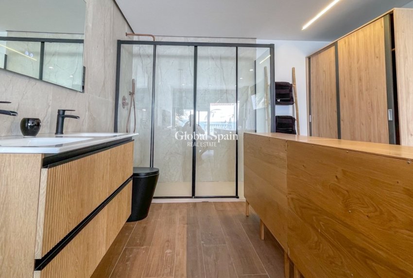 Venta - CASA -
TORREVIEJA - Nueva Torrevieja - Aguas Nuevas