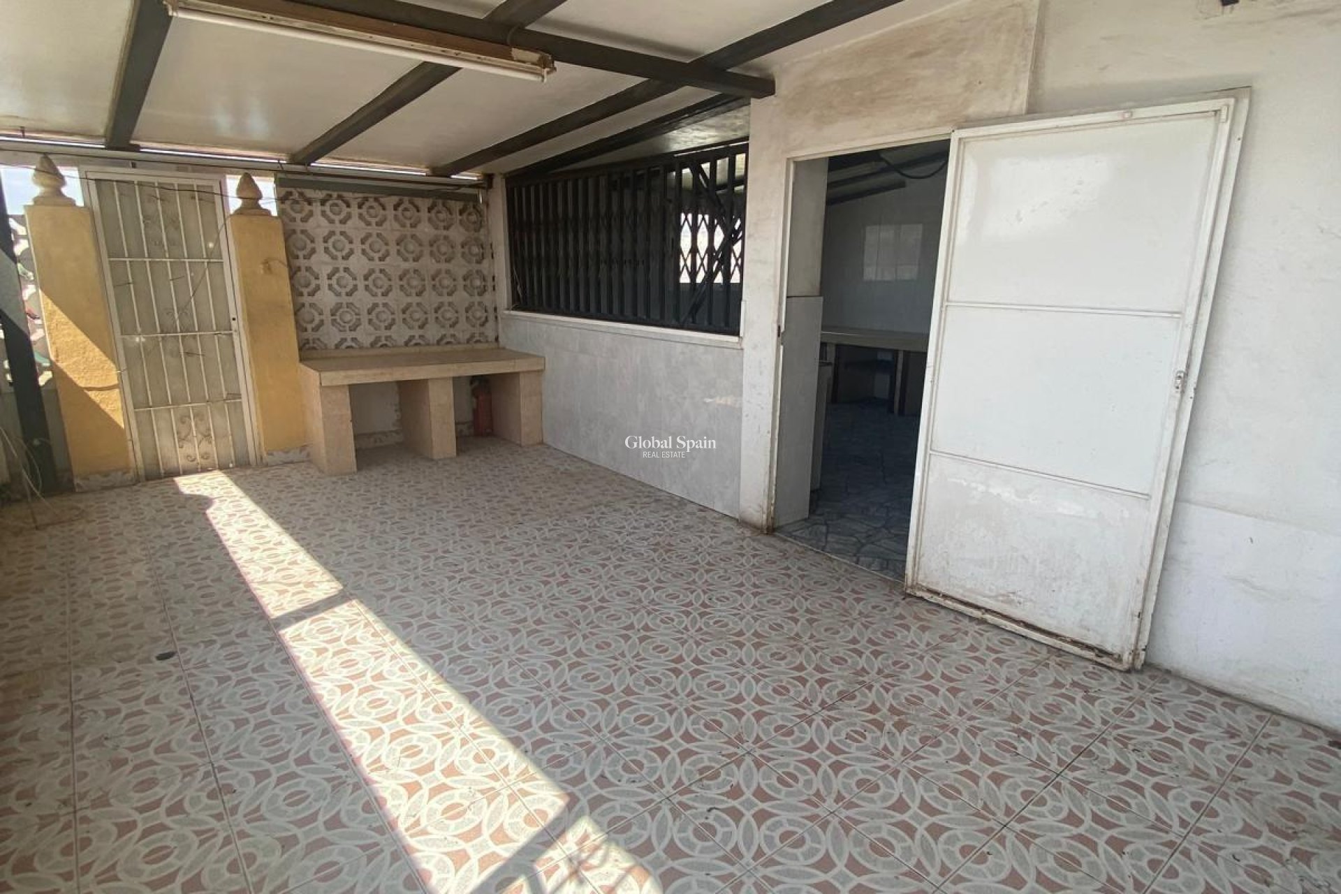 Venta - CASA -
TORREVIEJA - Parque Acuático - Sector 25