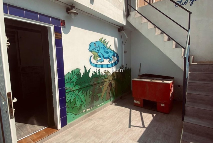 Venta - CASA -
TORREVIEJA - Parque Acuático - Sector 25