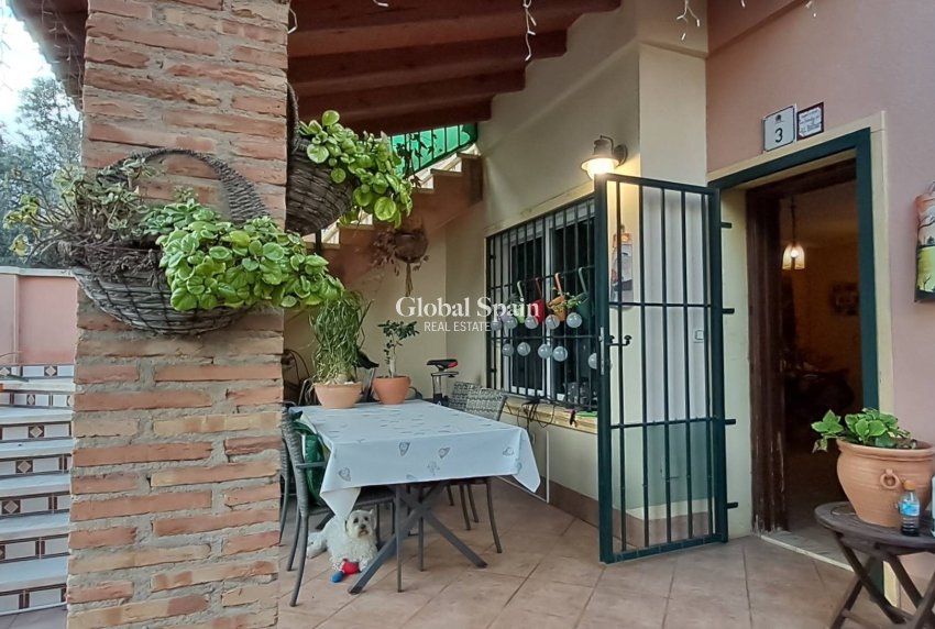 Venta - CASA -
TORREVIEJA - Parque Acuático - Sector 25