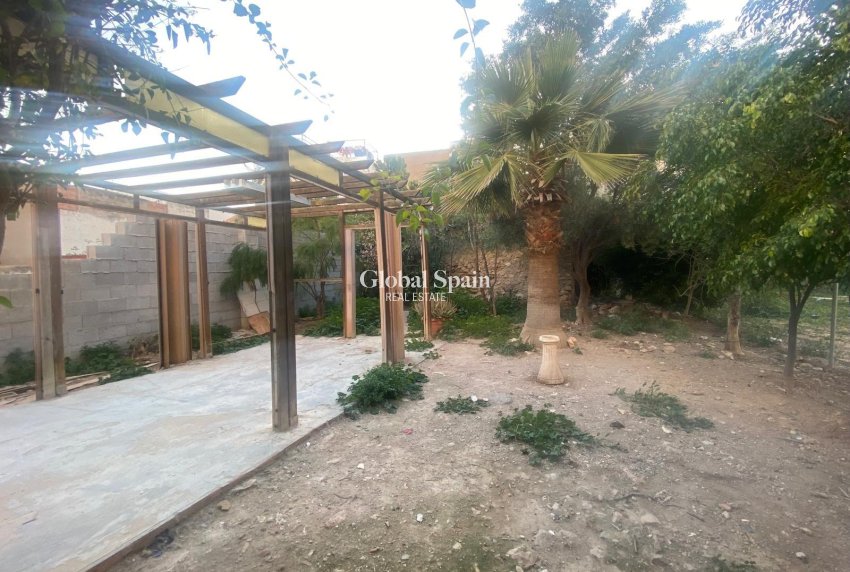 Venta - Casa -
TORREVIEJA - Playa de los Locos