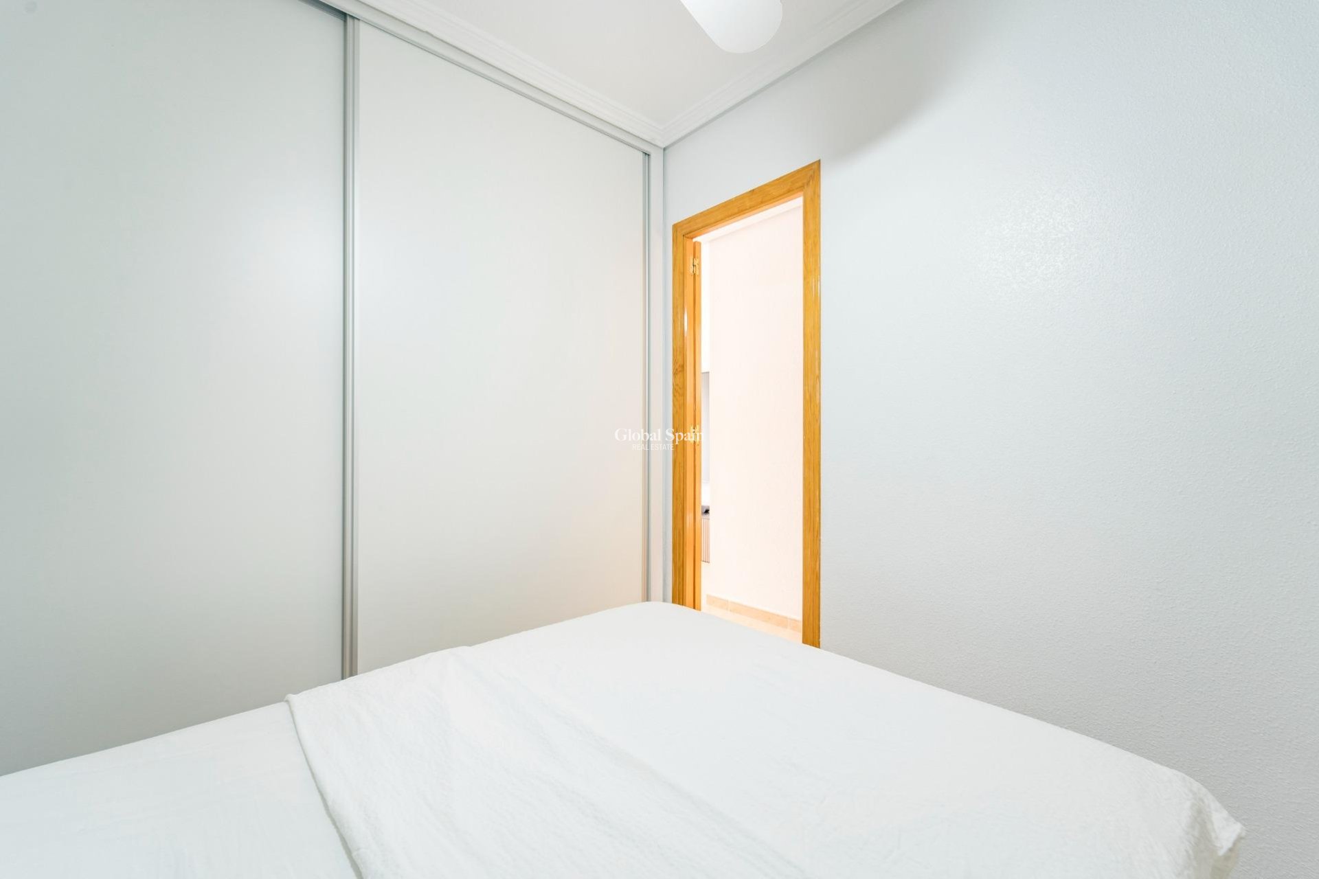 Venta - CASA -
TORREVIEJA - Playa De Los Náufragos