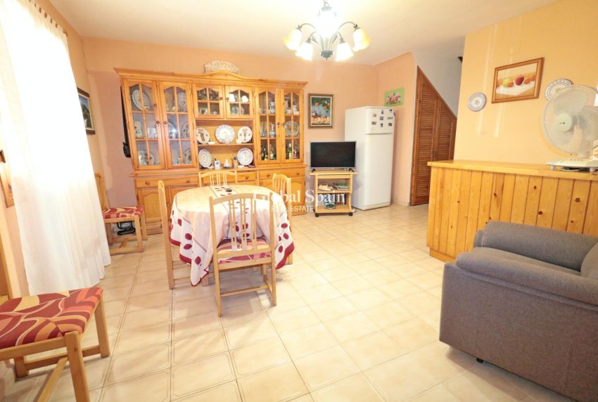 Venta - CASA -
TORREVIEJA - Playa De Los Náufragos