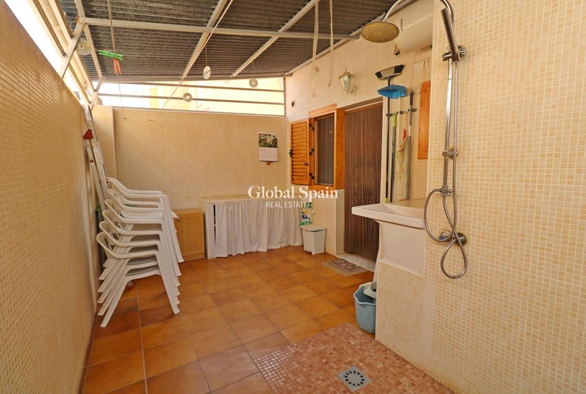 Venta - CASA -
TORREVIEJA - Playa De Los Náufragos