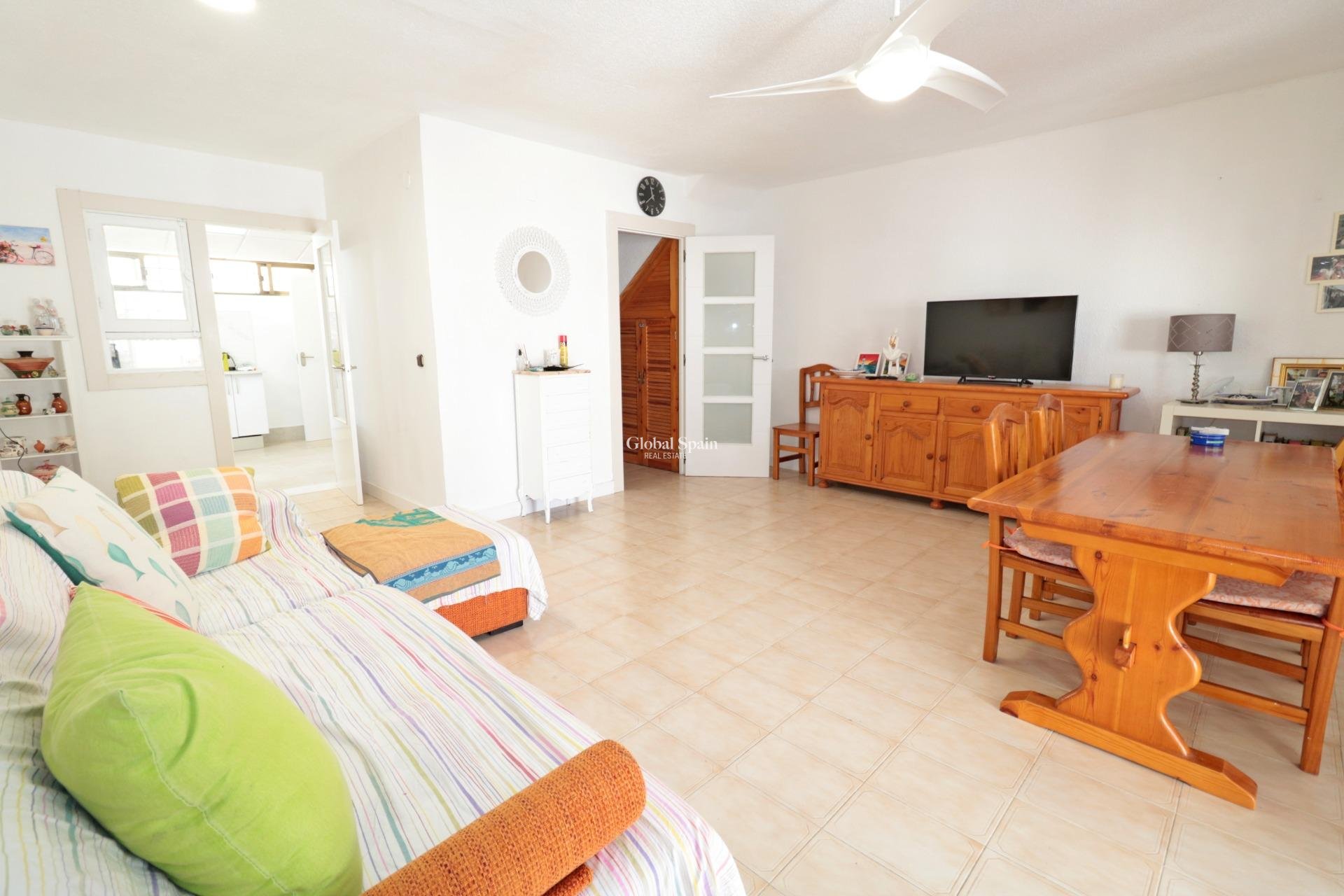 Venta - CASA -
TORREVIEJA - Playa De Los Náufragos