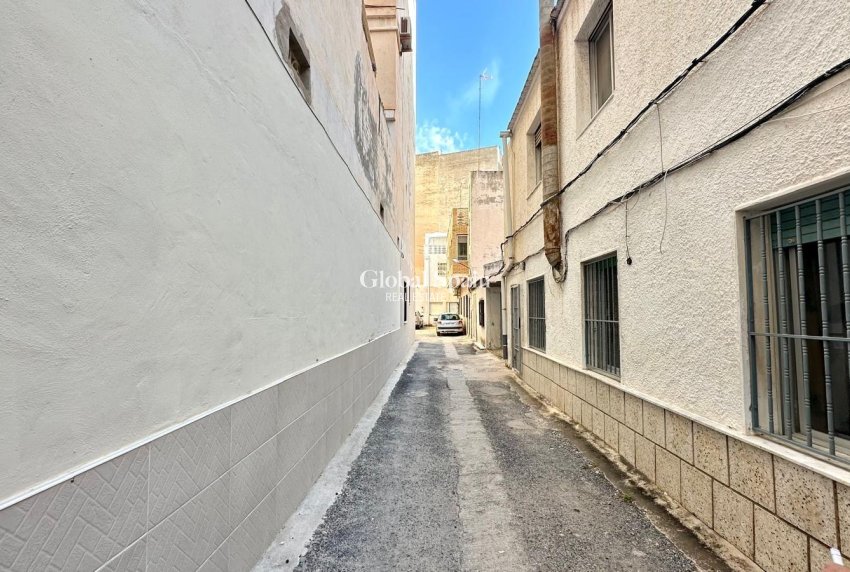 Venta - CASA -
TORREVIEJA - Playa del Cura