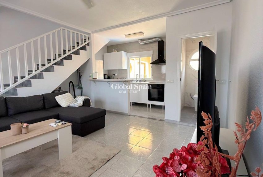 Venta - CASA -
TORREVIEJA - Playa del Cura