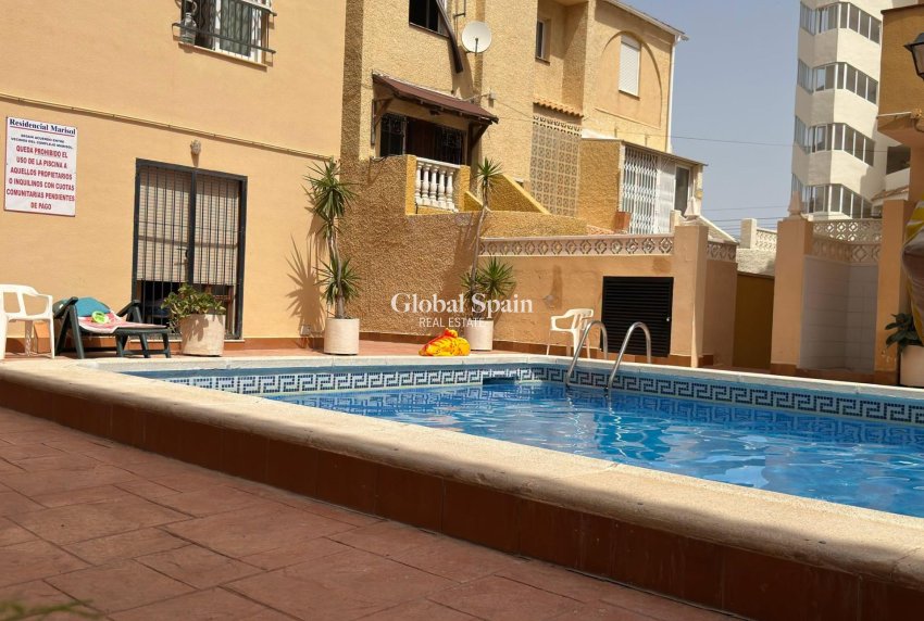 Venta - CASA -
TORREVIEJA - Playa del Cura