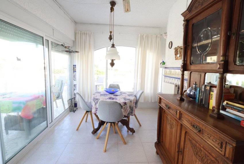 Venta - Casa -
TORREVIEJA - Punta prima