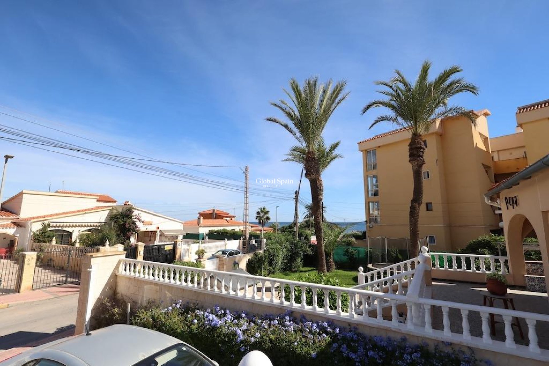Venta - Casa -
TORREVIEJA - Punta prima