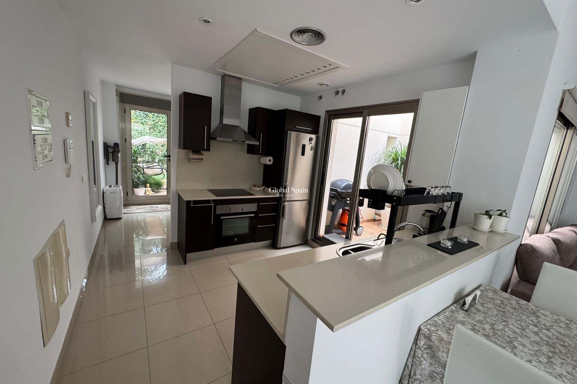 Venta - CASA -
TORREVIEJA - Punta Prima