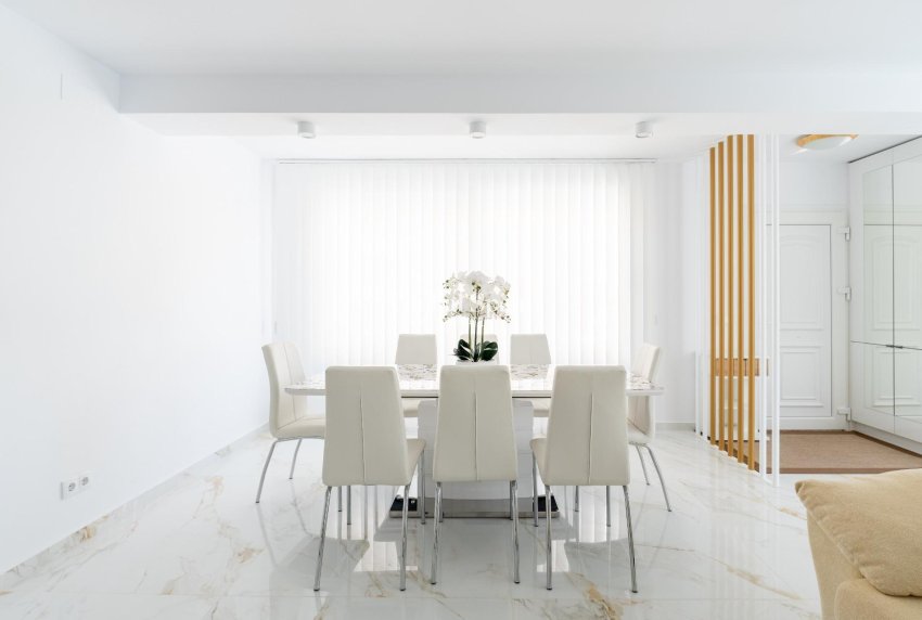 Venta - CASA -
TORREVIEJA - Punta Prima