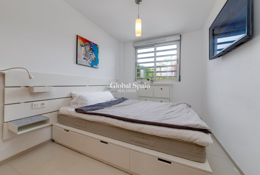 Venta - CASA -
TORREVIEJA - Sector 25