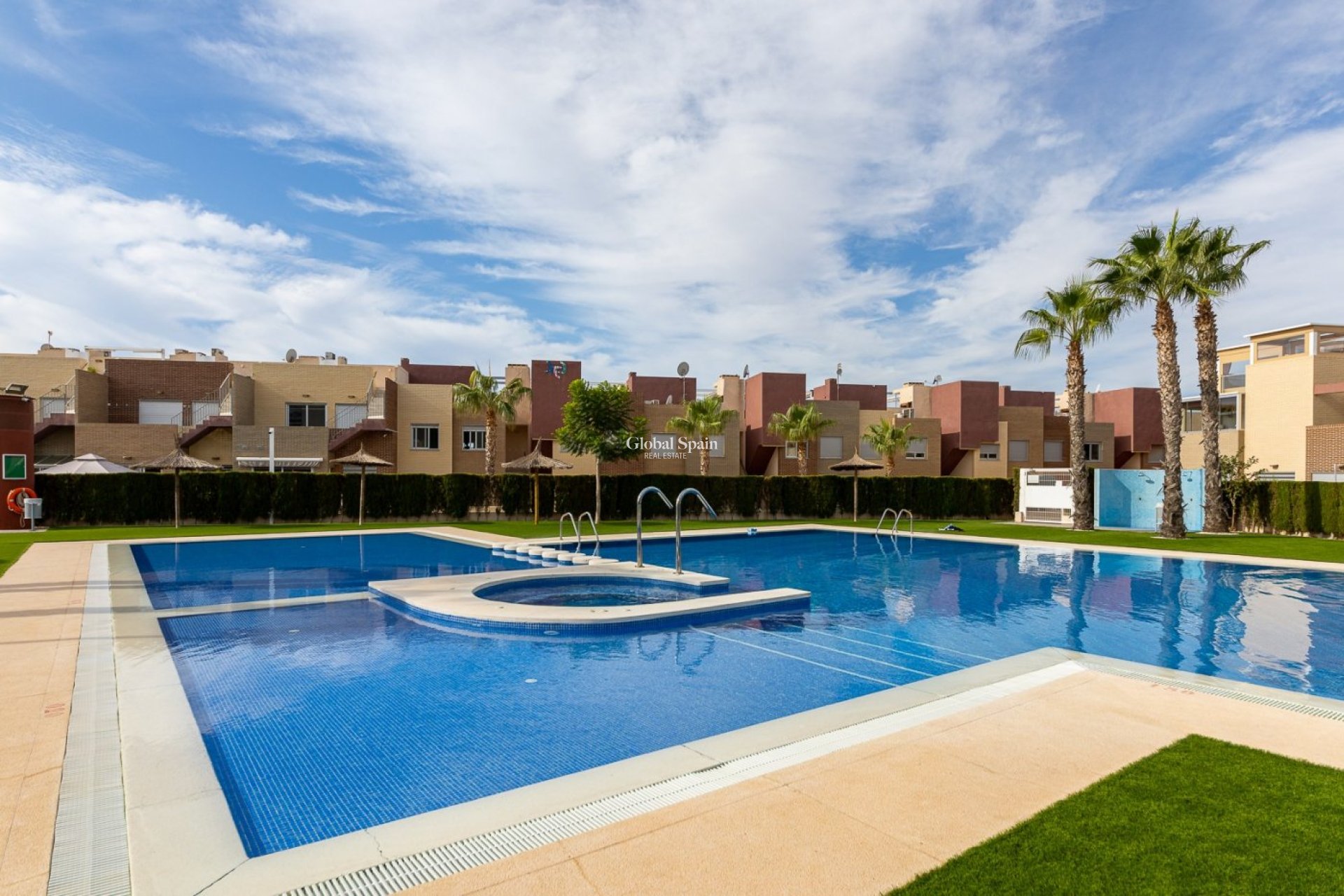 Venta - CASA -
TORREVIEJA - Sector 25
