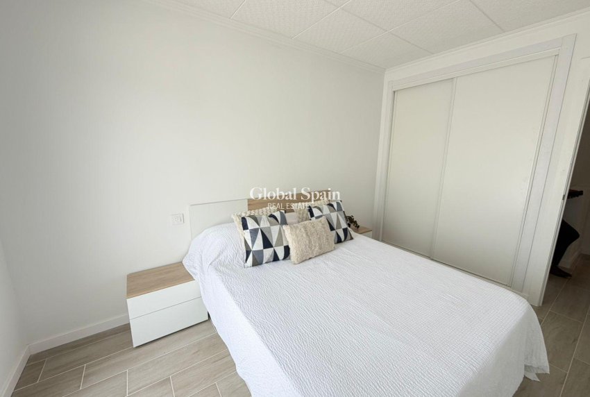 Venta - CASA -
TORREVIEJA - Sector 25
